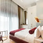 Otel New Old Town 4*