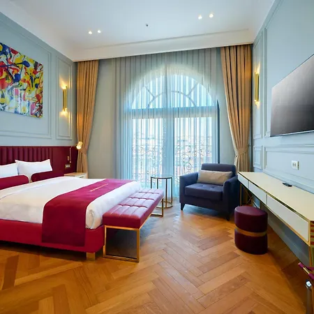 New Old Town Hotel