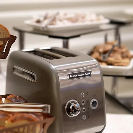 Ξενοδοχείο New Old Town 4*