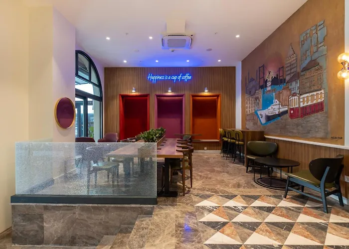 Hotel New Old Town 4*